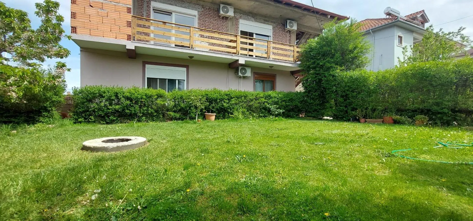 Villa Nathanael Cozy Rooms With Balcony Πόγραδετς