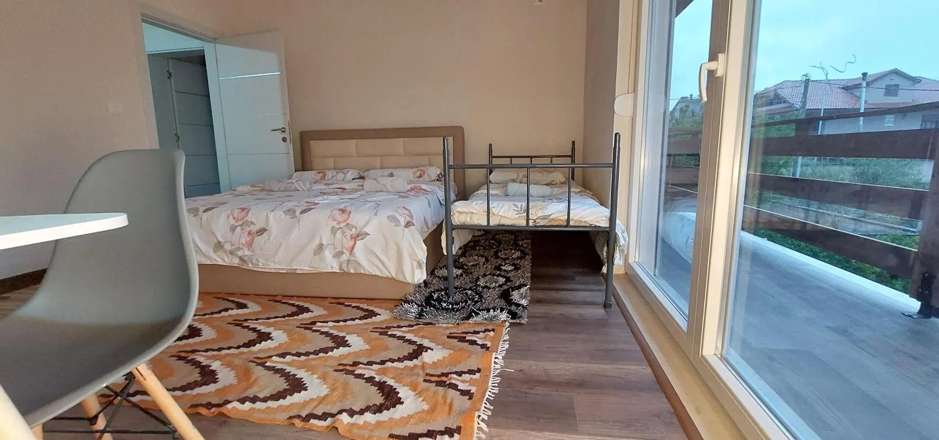 Villa Nathanael Cozy Rooms With Balcony 波格拉德茨 乡村民宿